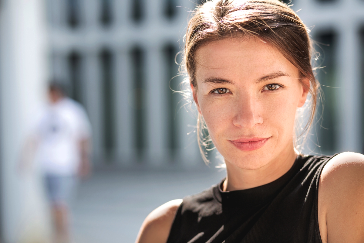 PORTFOLIO 24 Elena Lixandru