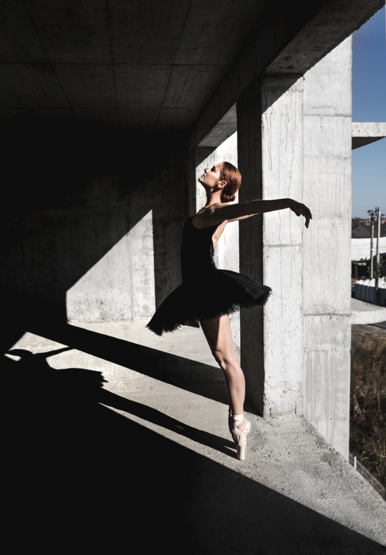 PORTFOLIO 13 Gloria Barbu - Ballerina at the National Opera in Bucharest