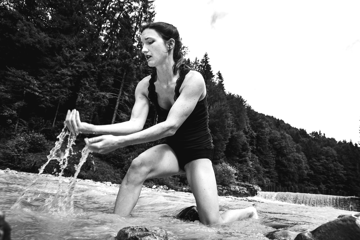 PORTFOLIO 15 Manasvini K. Eberl - Choreographer, Yoga Instructor - Tasting water project